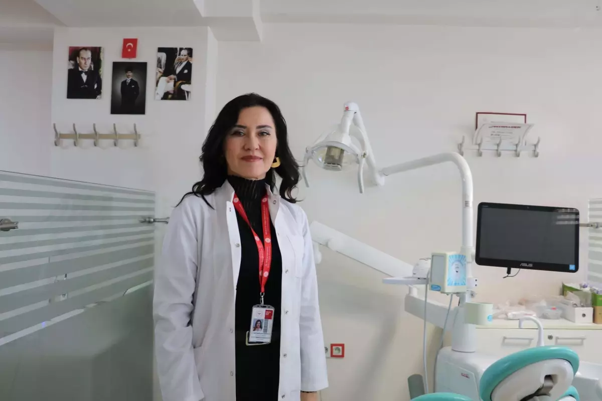 ‘Sosyal medya paylaşımları gereksiz diş ve çene estetiklerine talepleri artırdı’