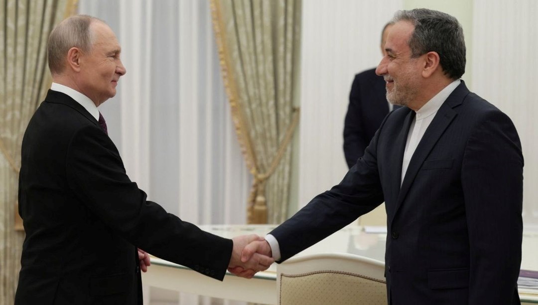 Putin, İran Dışişleri Bakanı Arakçi ile bir araya geldi