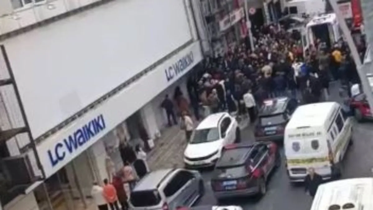 Oğlunun işyerini ziyarete giden baba asansör boşluğuna düşerek öldü